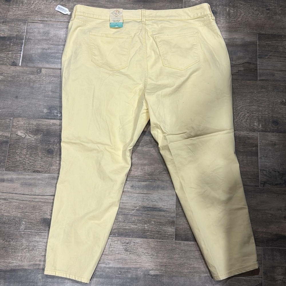 Jeans - Picture 3 of 4